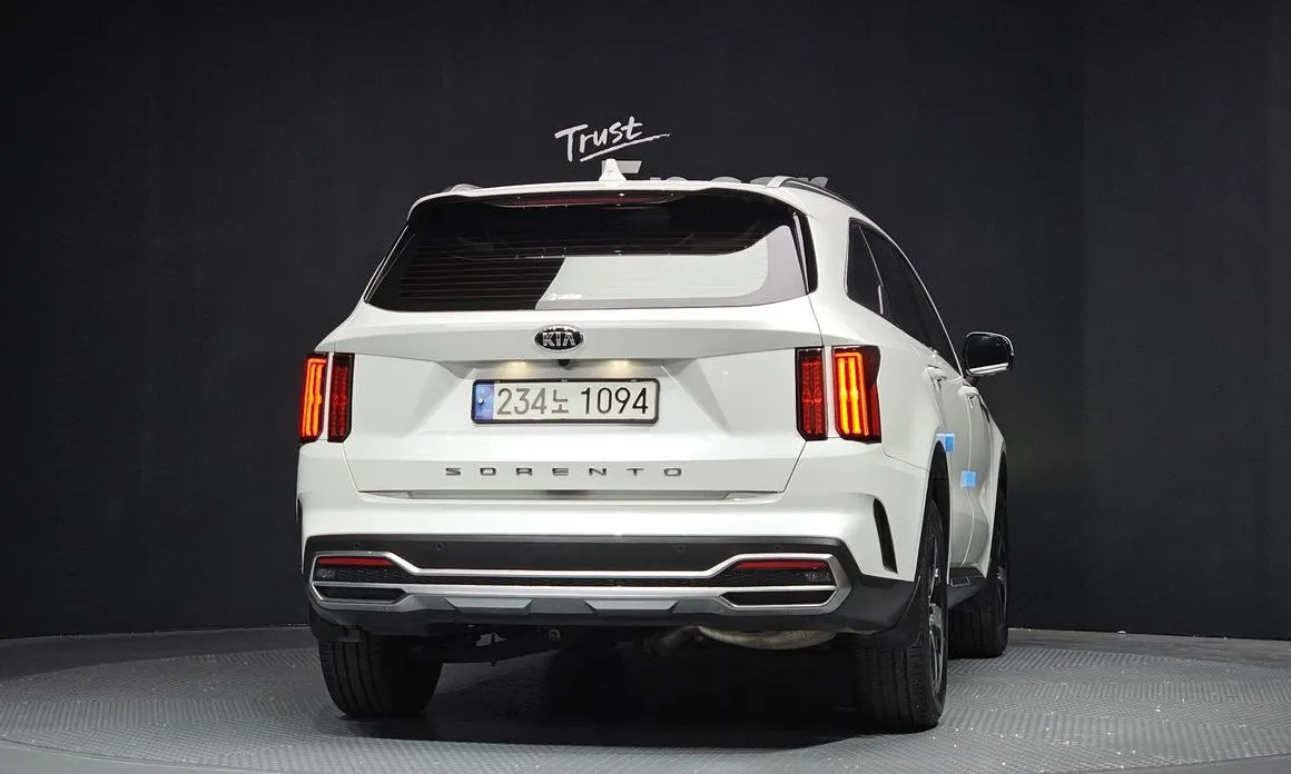Kia Sorento — фото 4