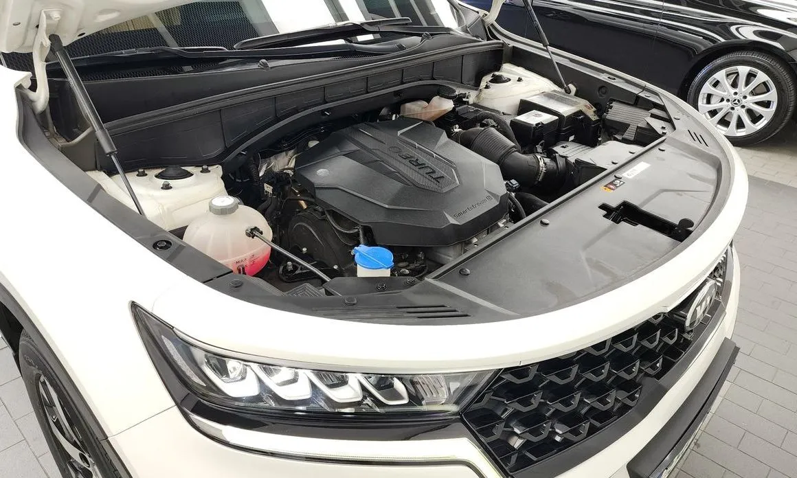 Kia Sorento — фото 10
