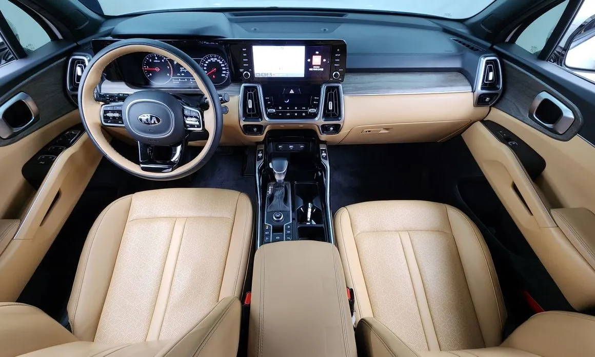 Kia Sorento — фото 8