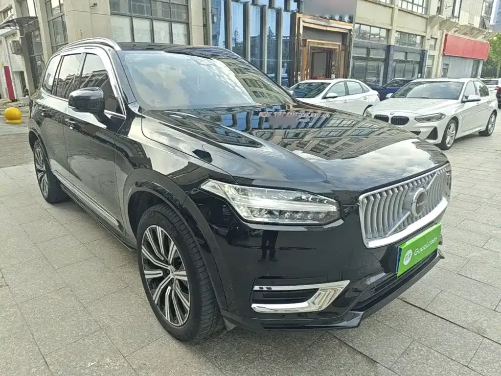Volvo XC90 — фото 8