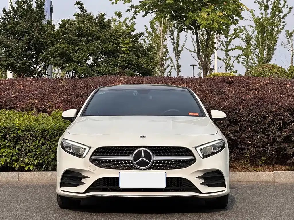 Mercedes-Benz A-Class — фото 10