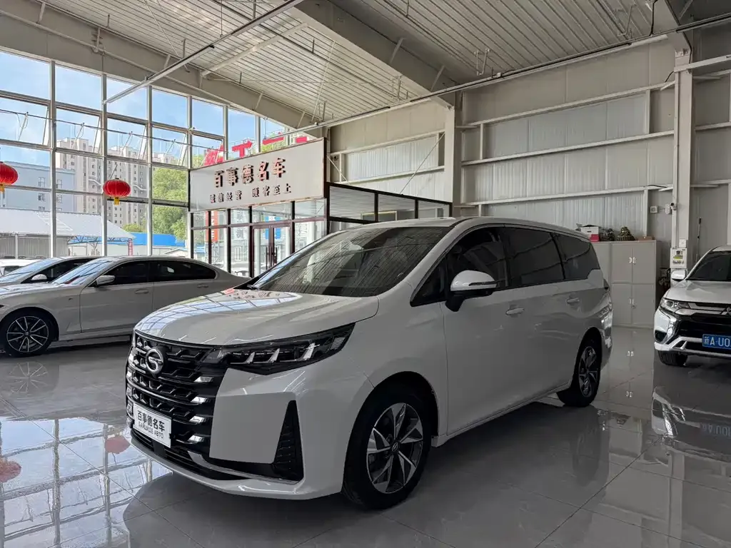 GAC Motor Trumpchi M6 — фото 1