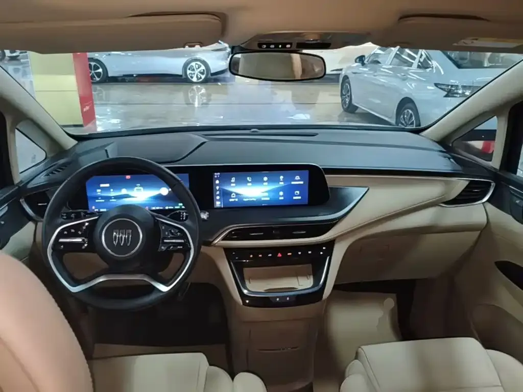 Buick GL8 Hybrid — фото 10