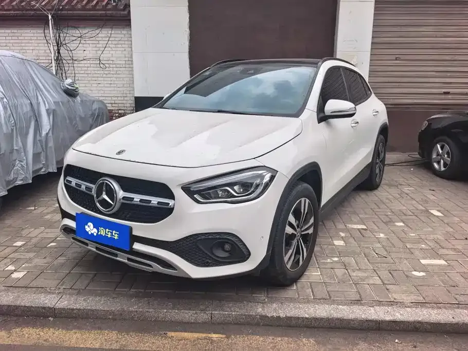 Mercedes-Benz GLA — фото 1