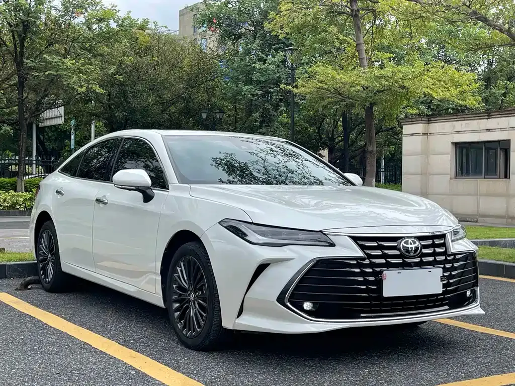 Toyota Avalon — фото 6