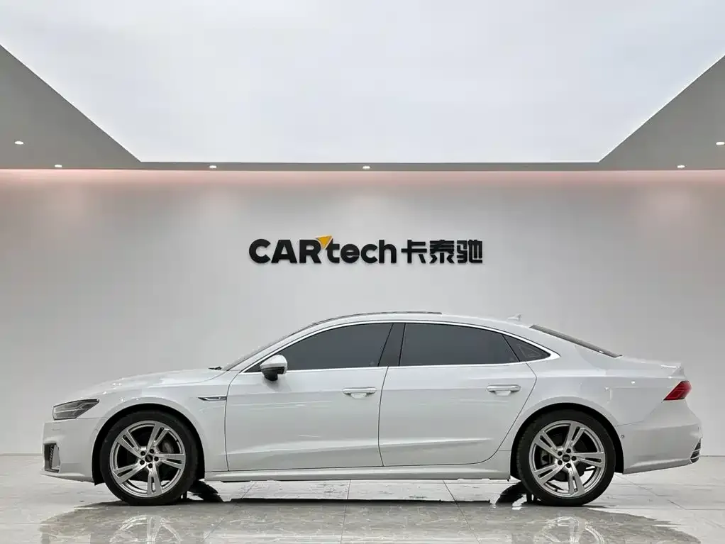 Audi A7L — фото 3