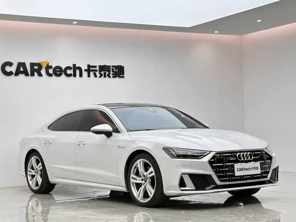 Audi A7L — фото 9