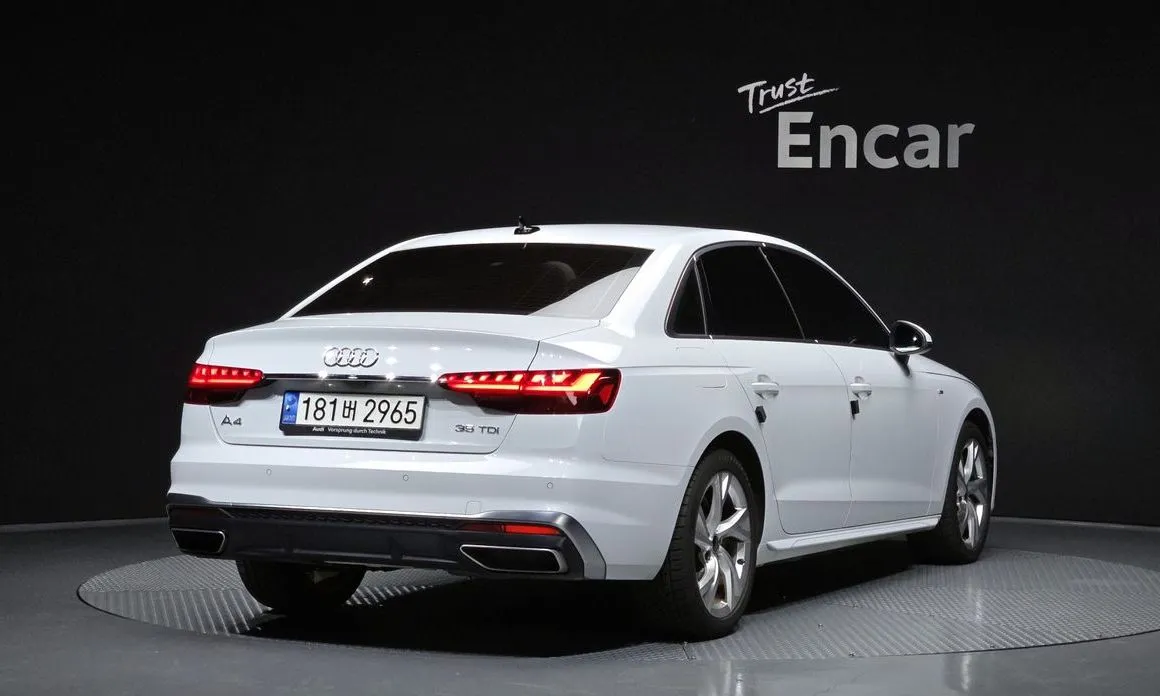 Audi A4 — фото 7