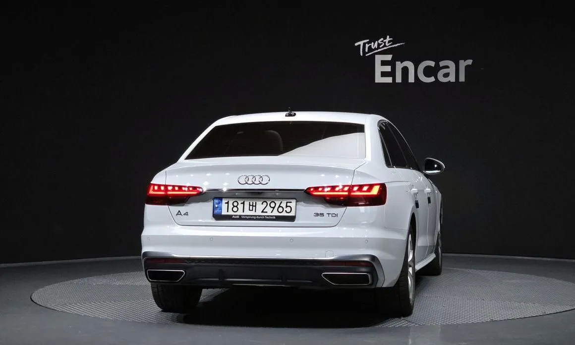 Audi A4 — фото 4