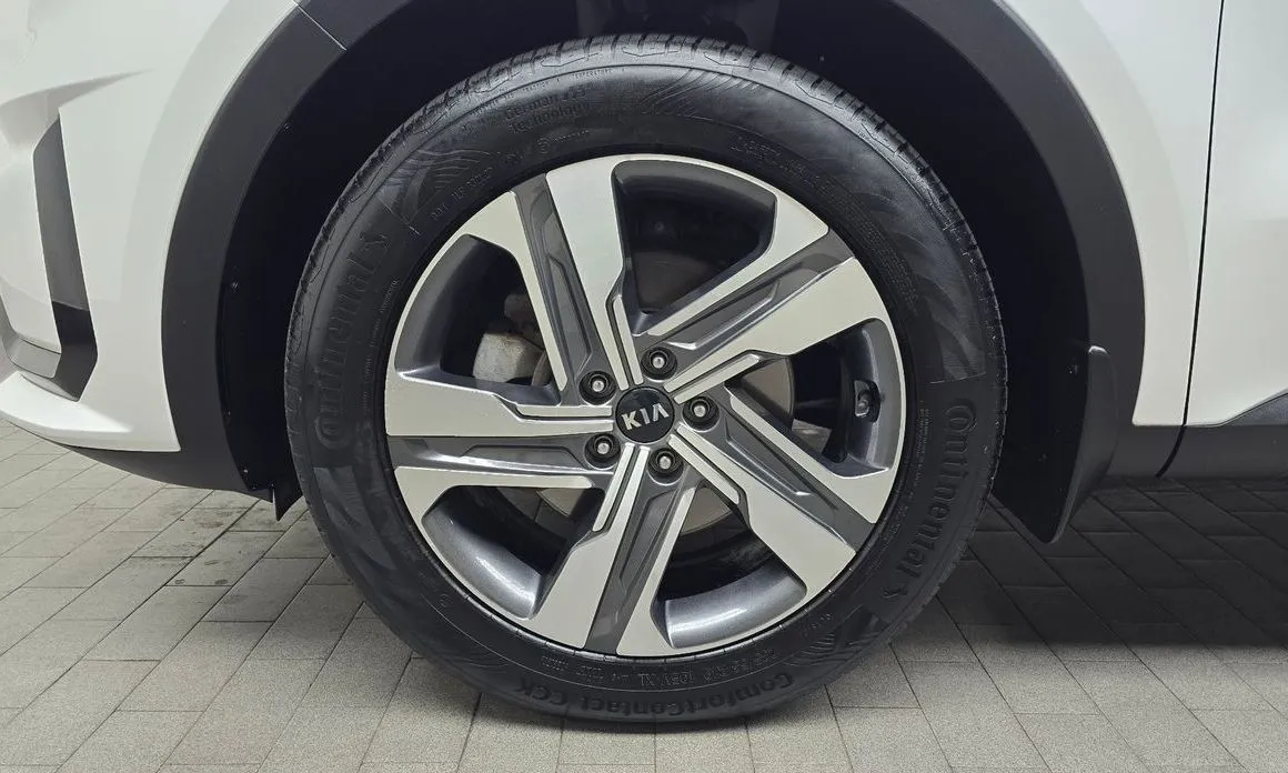 Kia Sorento — фото 9