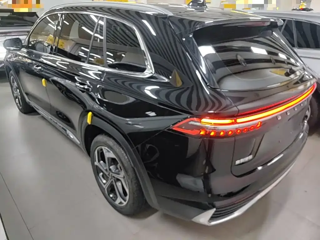 Geely Xingyue L — фото 3