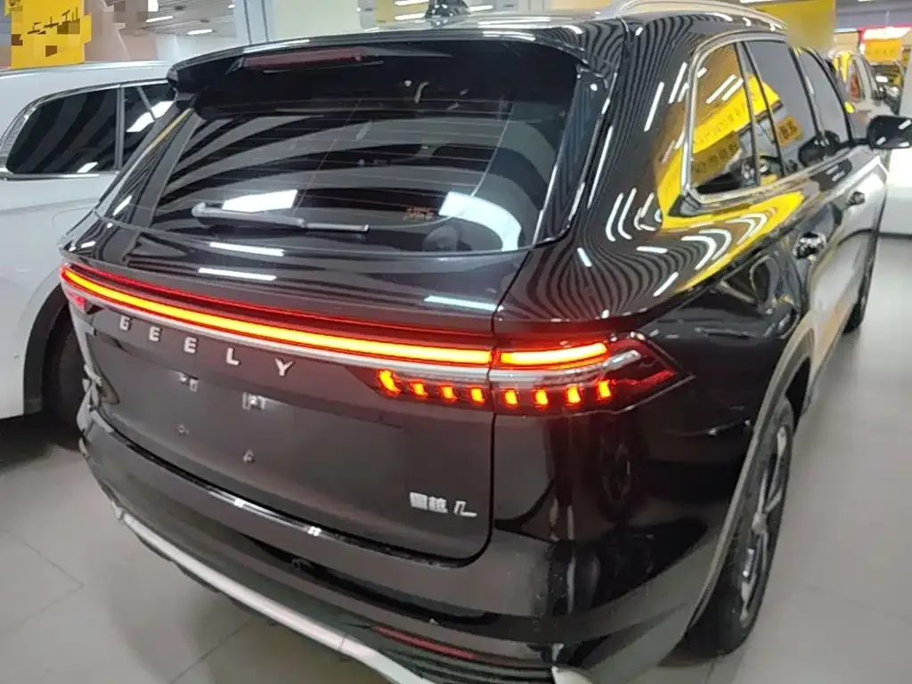 Geely Xingyue L — фото 7