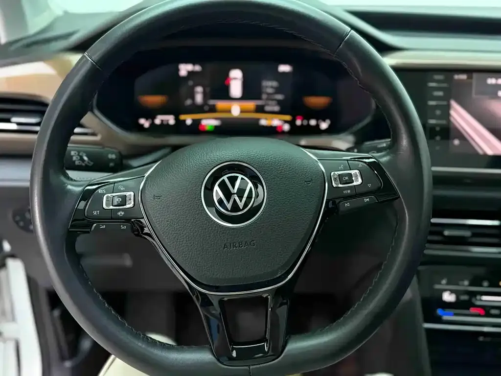 Volkswagen Tharu — фото 9