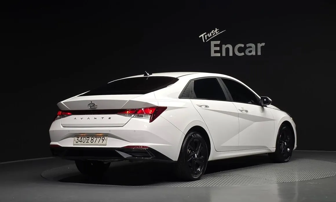 Hyundai AVANTE — фото 4