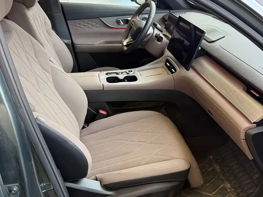 Chery Tiggo 8 PLUS — фото 2