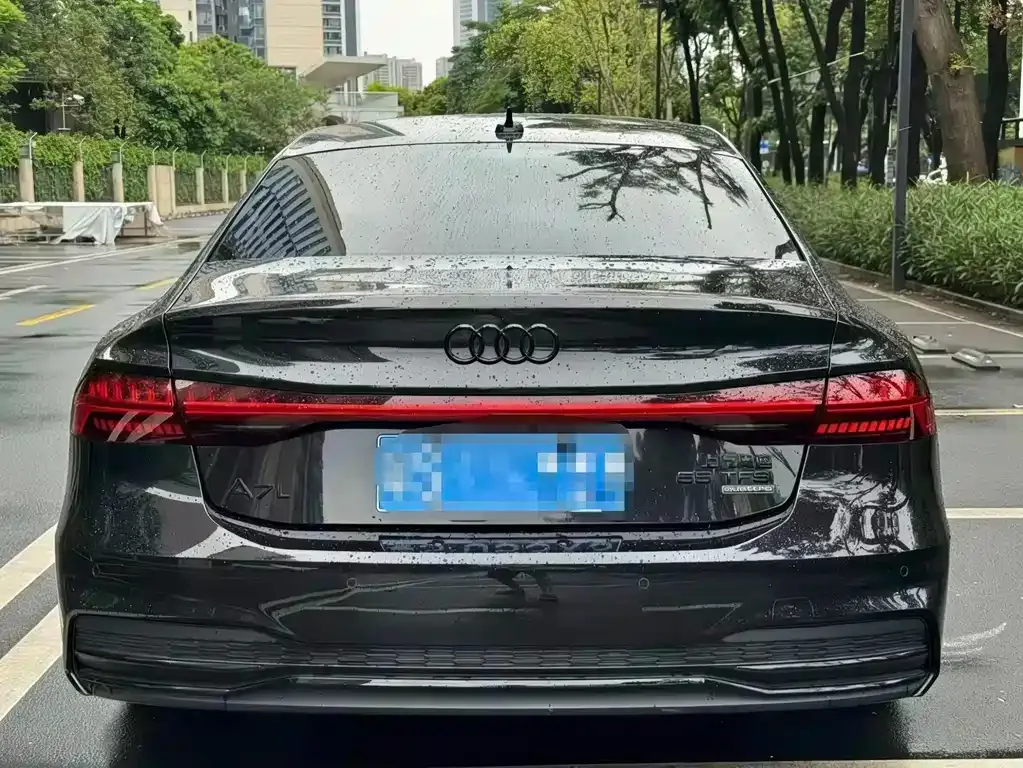 Audi A7L — фото 2