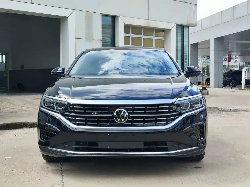 Volkswagen Passat — фото 5