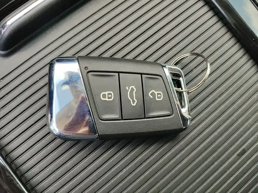 Volkswagen Passat — фото 3