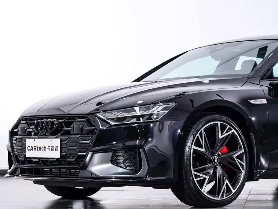 Audi A7L — фото 7