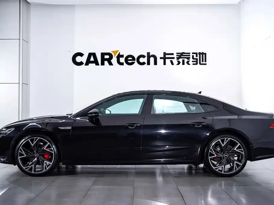 Audi A7L — фото 4