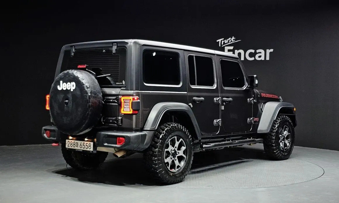 Jeep Wrangler — фото 9