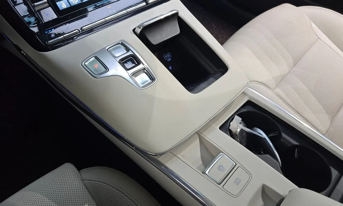 Hyundai Grandeur — фото 8