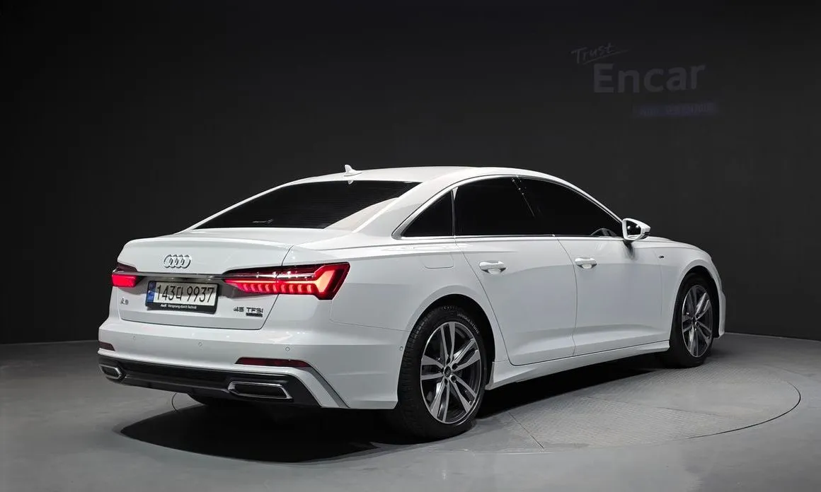 Audi A6 — фото 2