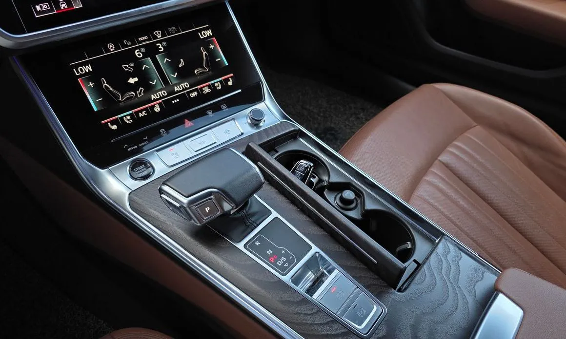 Audi A6 — фото 6