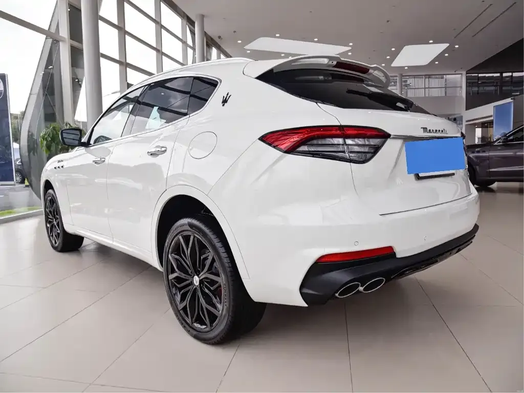 Maserati Levante — фото 4