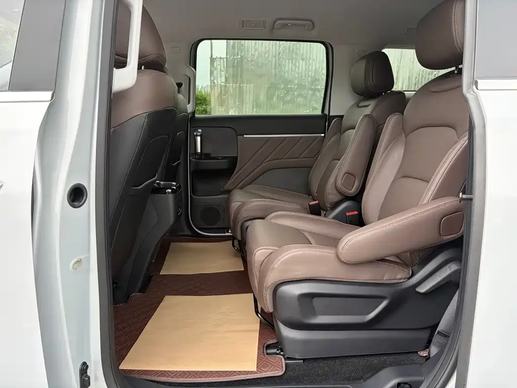 Wuling Starlight 730 New Energy — фото 6