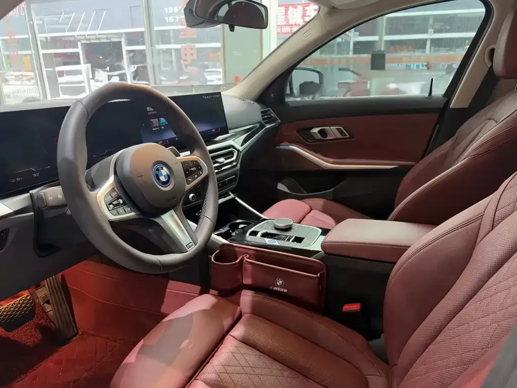 BMW i3 — фото 8