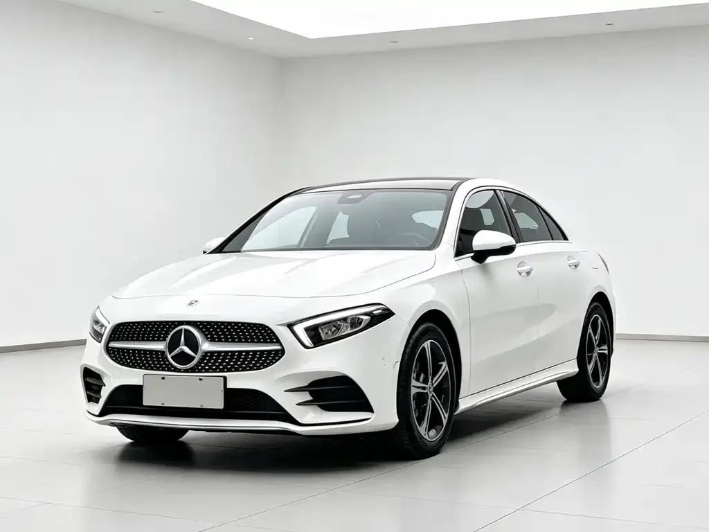 Mercedes-Benz A-Class — фото 1