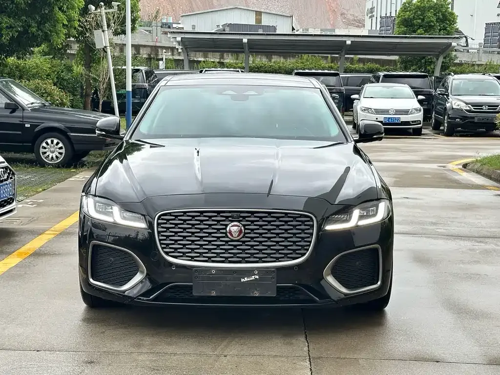 Jaguar XFL — фото 3