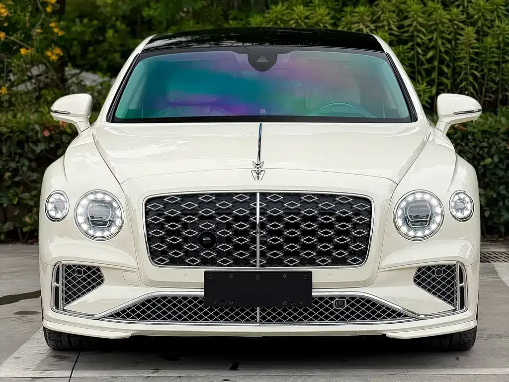 Bentley Flying Spur — фото 7