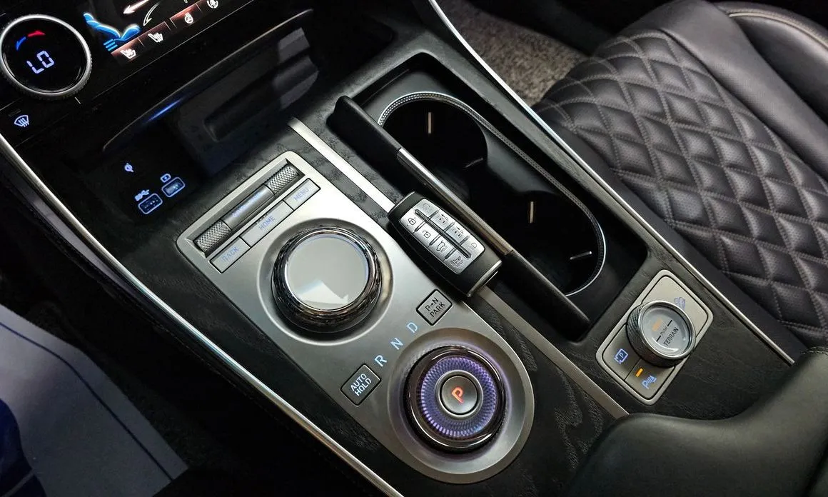 Genesis GV80 — фото 3