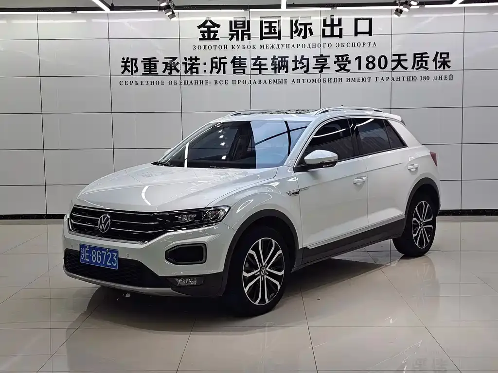 Volkswagen T-Roc — фото 1