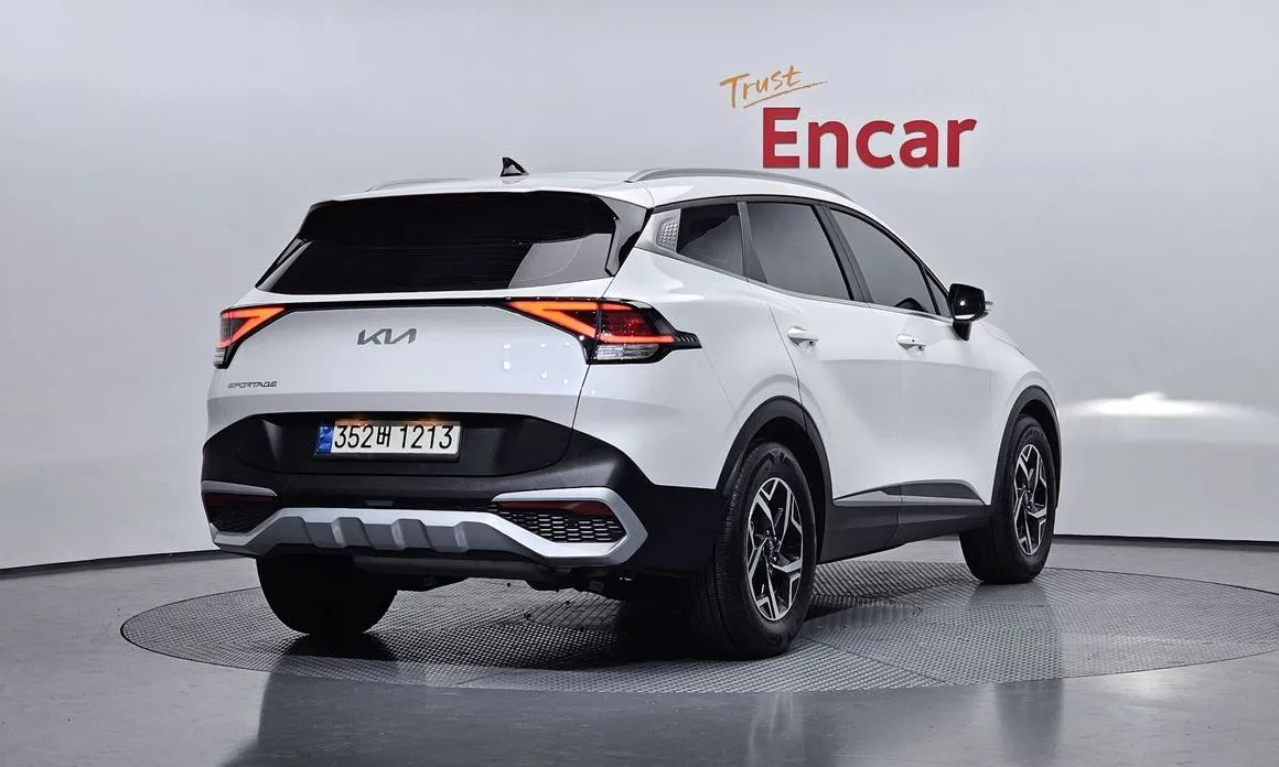 Kia Sportage — фото 8