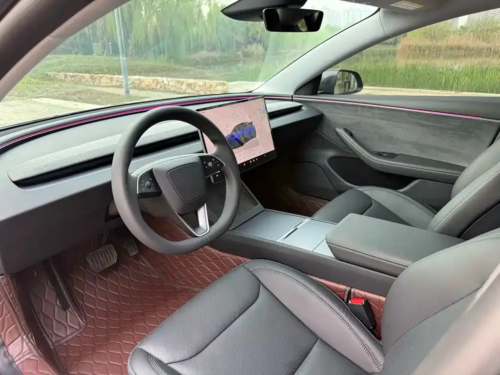 Tesla Model 3 — фото 3