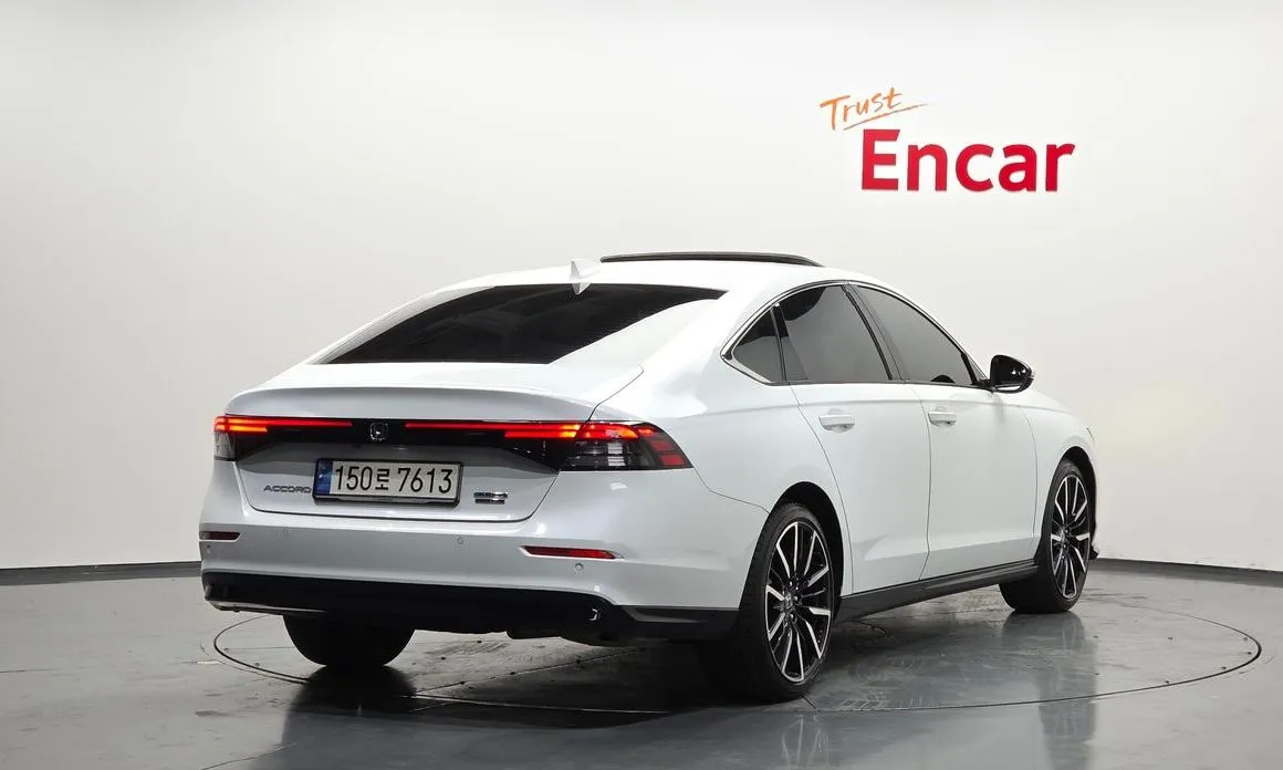 Honda Accord — фото 5