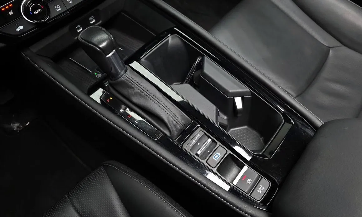 Honda Accord — фото 2