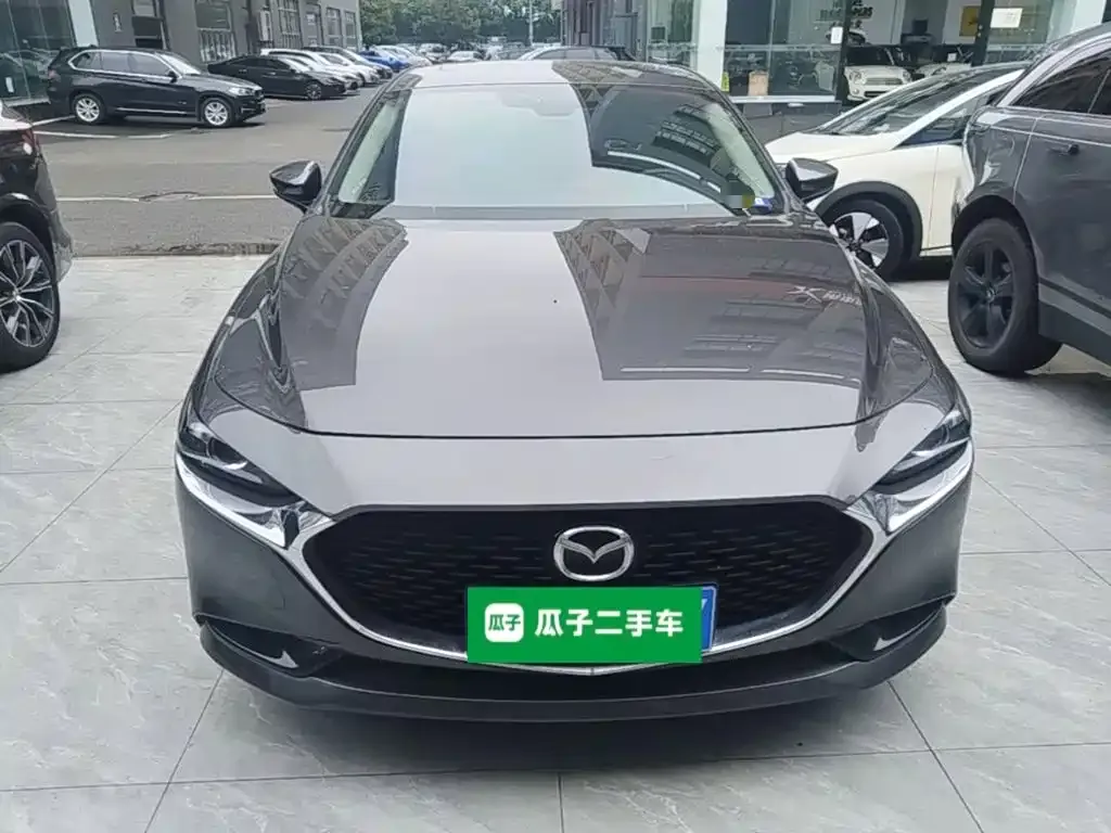 Mazda 3 Axela — фото 4
