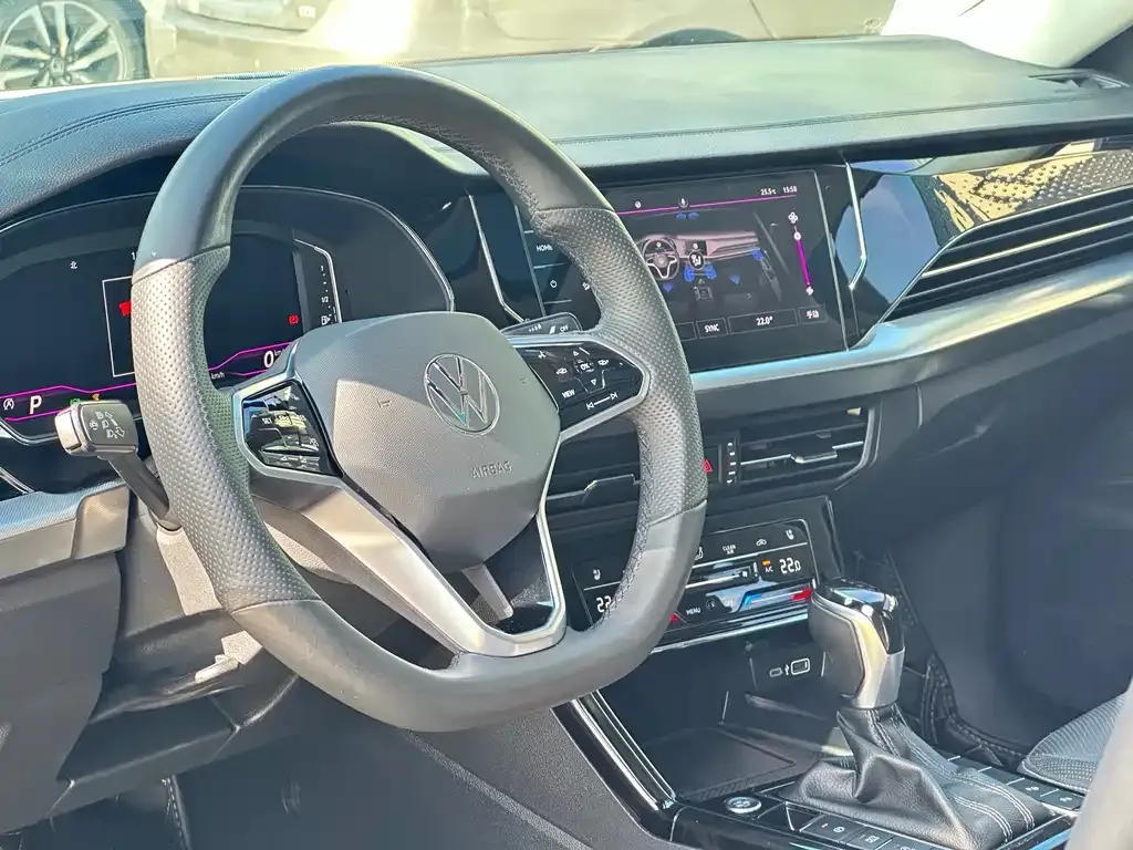 Volkswagen Passat — фото 9