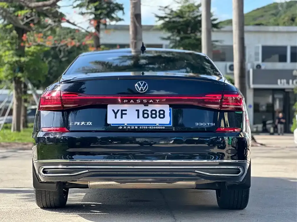 Volkswagen Passat — фото 3