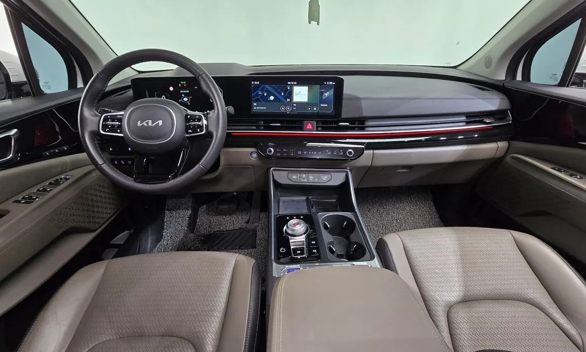 Kia Carnival — фото 6