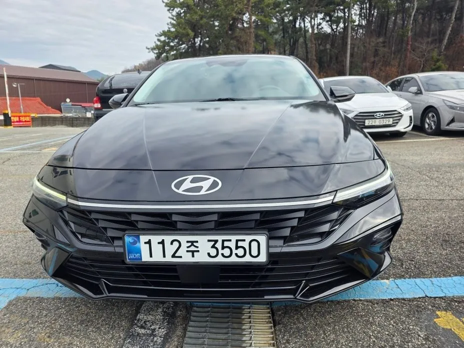 Hyundai AVANTE — фото 1