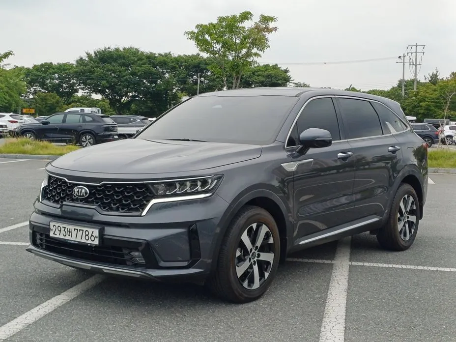 Kia Sorento — фото 8