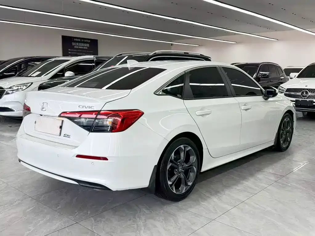 Honda Civic — фото 7