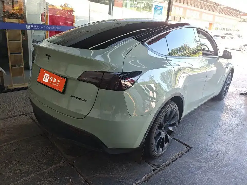 Tesla Model Y — фото 5