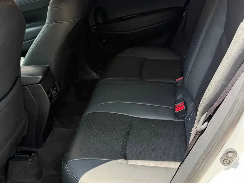 Toyota Corolla Cross — фото 10