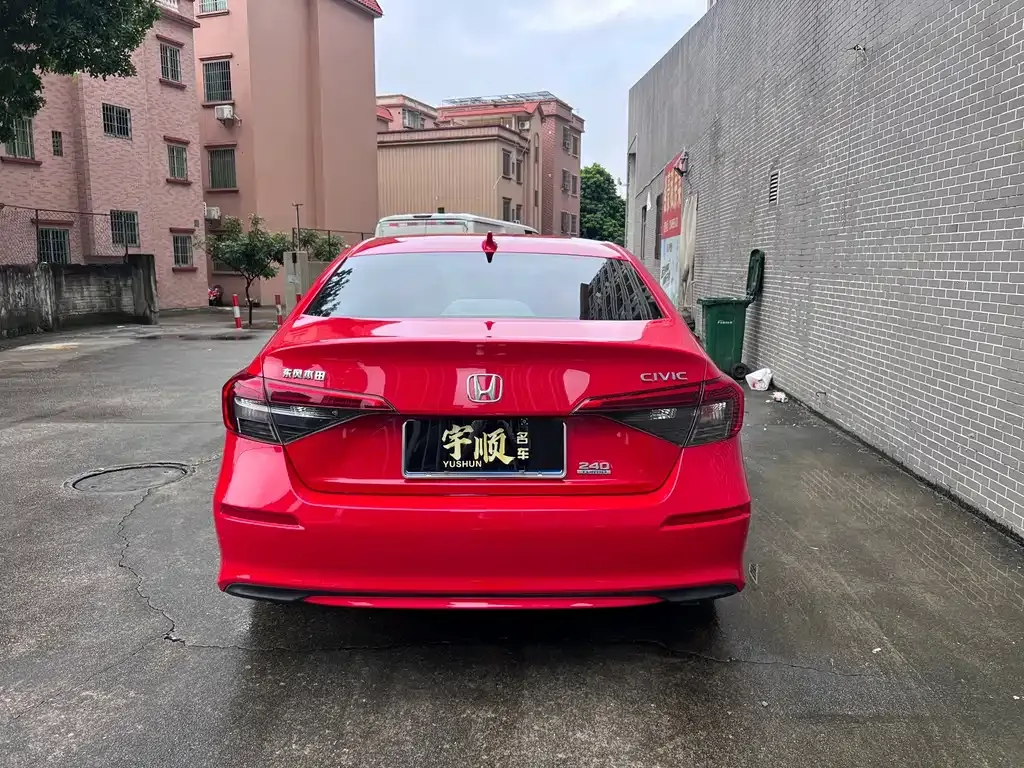 Honda Civic — фото 8